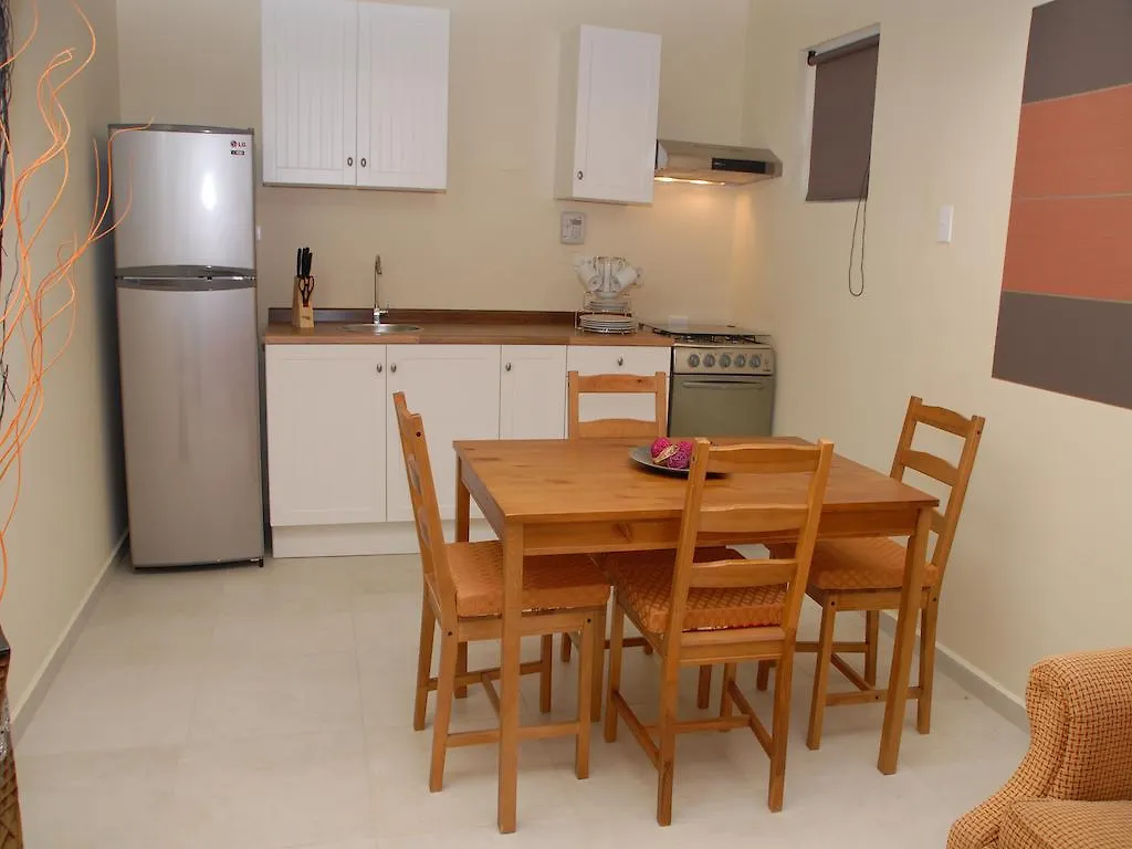 Nature Aruba Deluxe Apartments شاطئ بالم