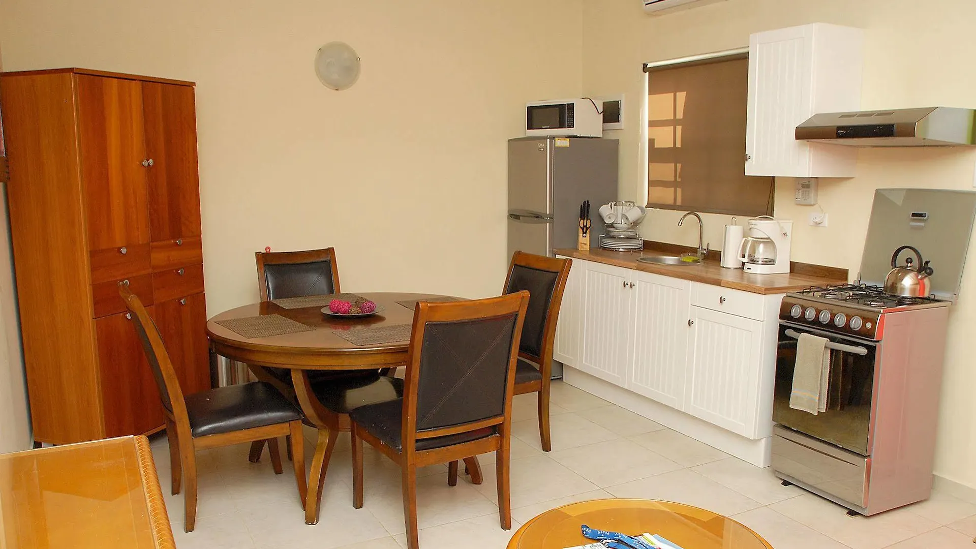 Nature Aruba Deluxe Apartments شاطئ بالم