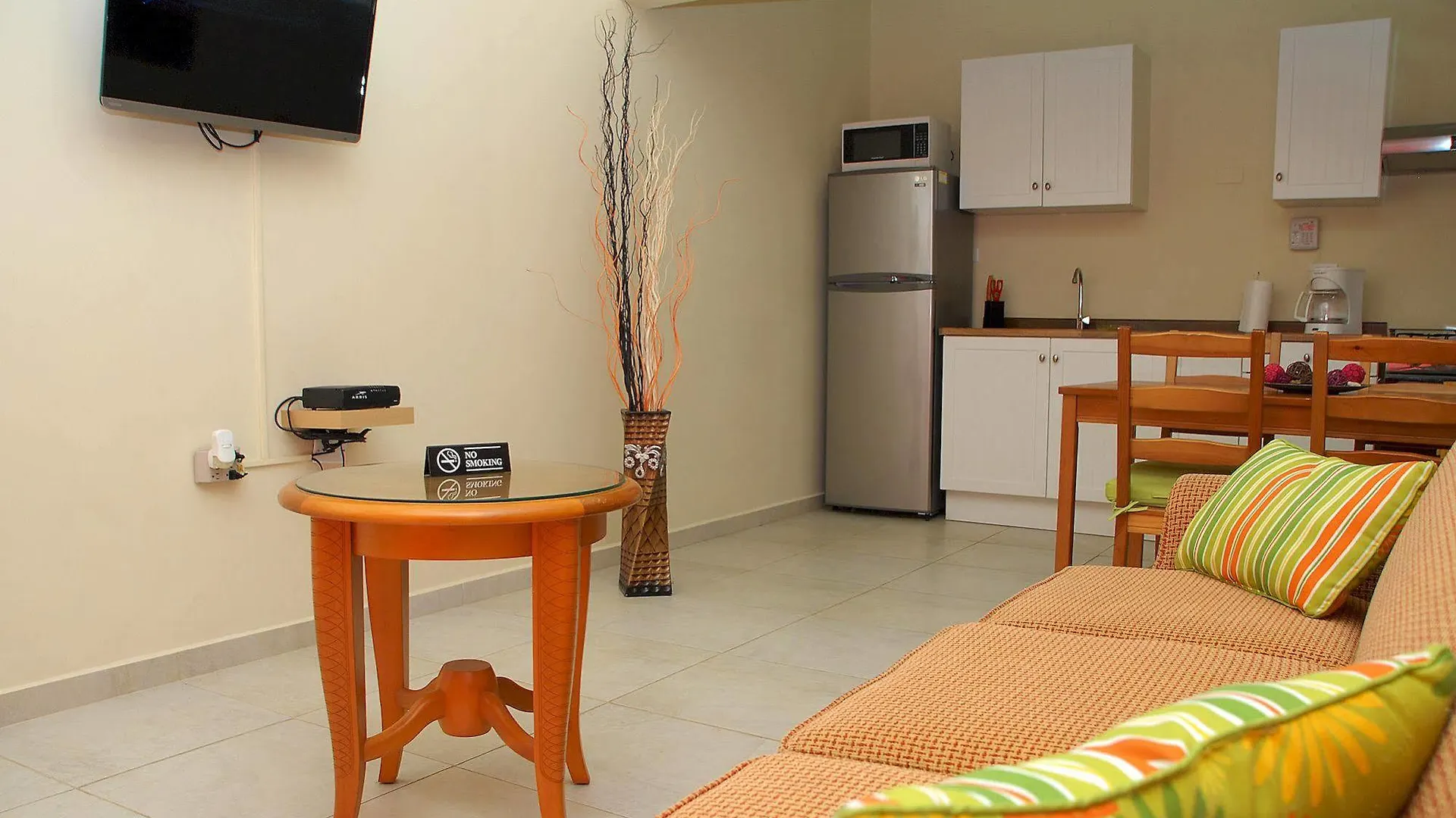 Nature Aruba Deluxe Apartments شاطئ بالم أروبا
